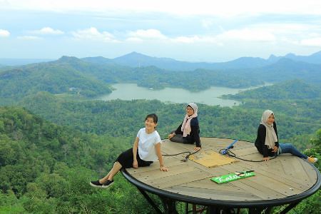 Wisata Alam Kalibiru KulonProgo