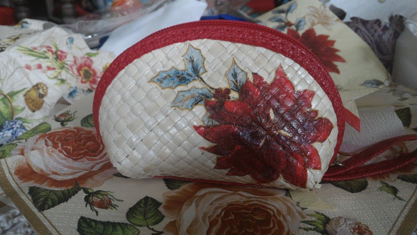 Seni tempel decoupage
