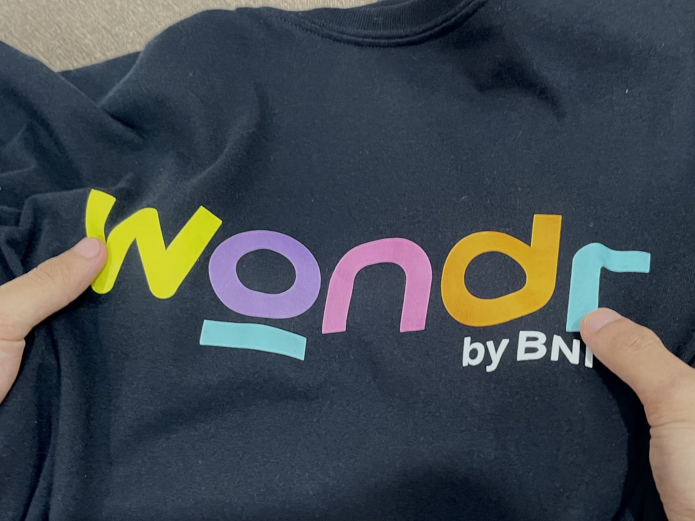 Kenapa Dua Kaos dengan Sablon Sama Bisa Terasa Berbeda? Ini dia Penjelasannya