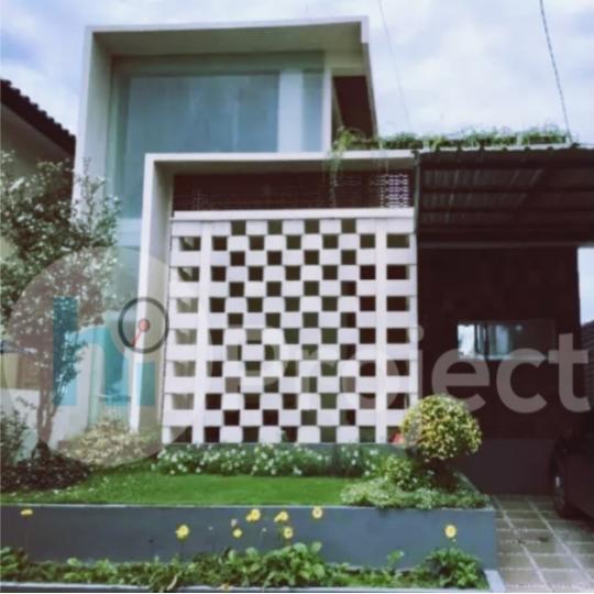 Rumah modern 2 lantai fully furnished R002