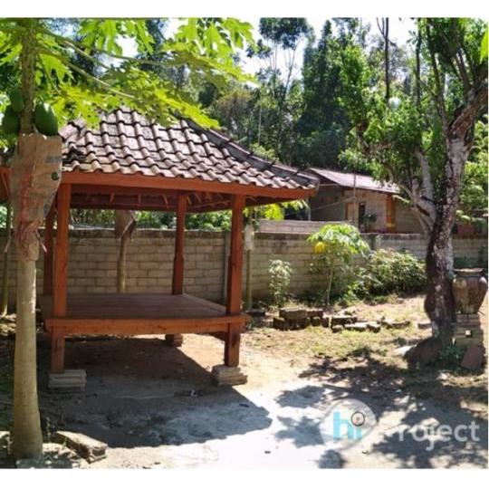 2,3 are tanah plus berugak di Bengkaung T082