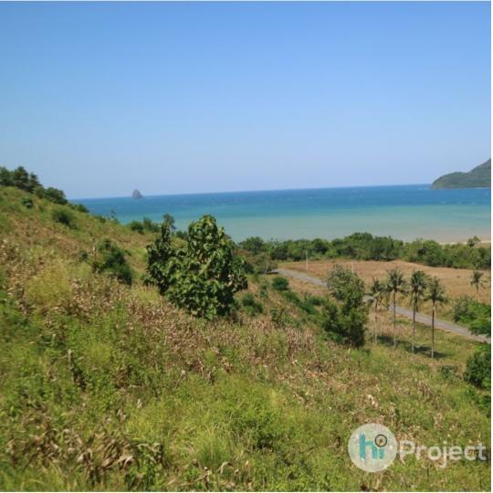 1,5 HA bukit dengan view indah di Sekotong T083