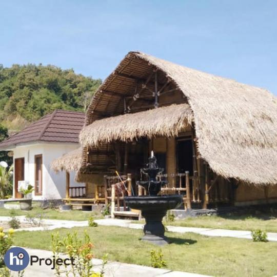 Villa lumbung dengan lahan luas di Selong belanak Lombok tengah V025