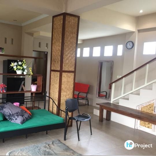 Rumah + isinya di Pejarakan R023