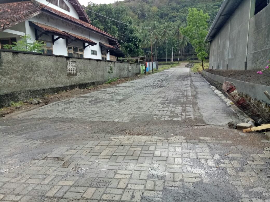 img-1530790037.jpg