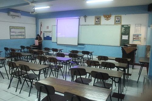 img-1532858868.jpg