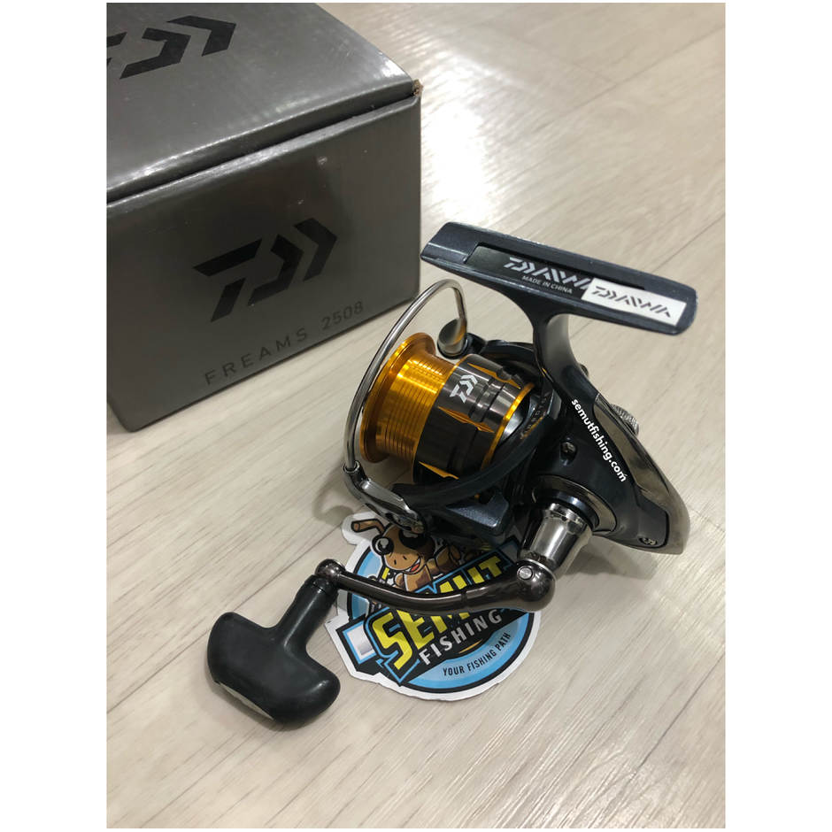 DAIWA Spinning Reel 15 Freemus 2508 (2500 size) - Discovery Japan Mall