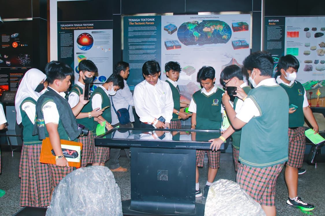 Summerhill School, Pendidikan Alternatif yang Membebaskan