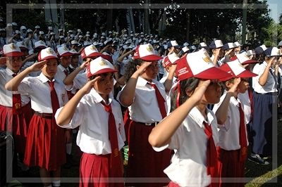 REVITALISASI PEMBENTUKAN MORAL GENERASI BANGSA MELALUI PENDIDIKAN ISLAM