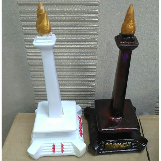 Miniatur Monas 20cm 