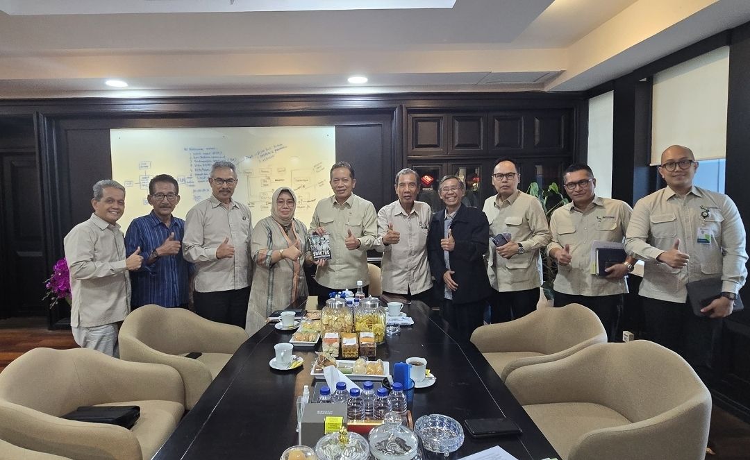 IKPRI dan KKGPRI Jawa Timur Bahas Regulasi Spin Off USP menjadi KSP Bersama Menteri Koperasi