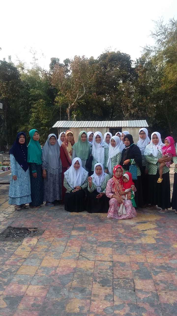PAC FATAYAT & MUSLIMAT SANTUNI KORBAN KEBAKARAN ANGGOTANYA