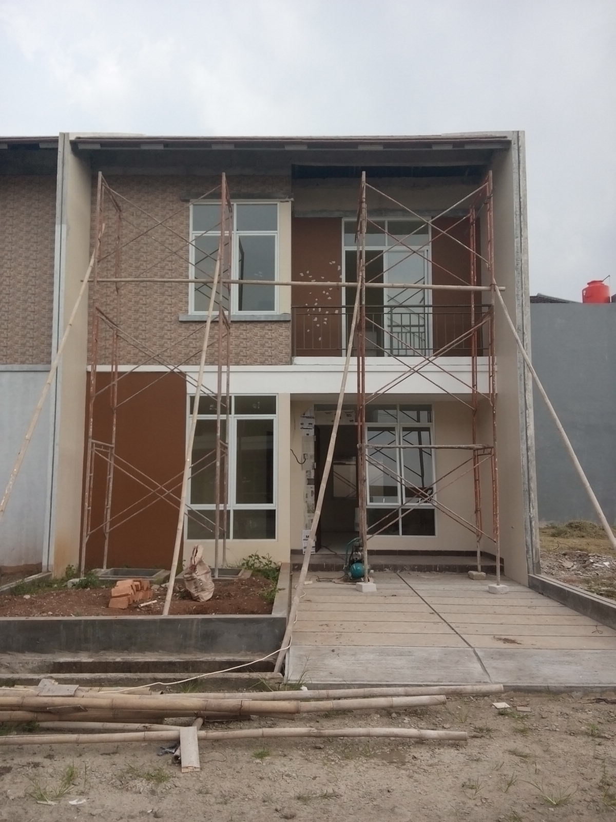 img-1554710936.jpg