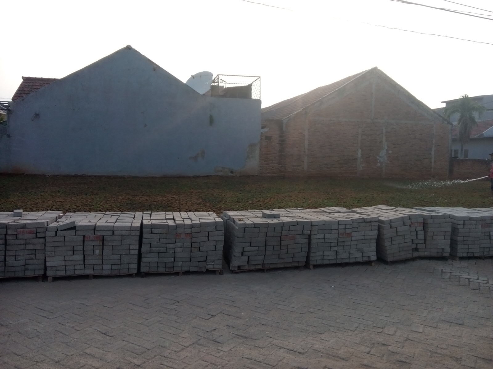 img-1556966101.jpg