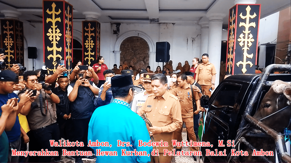 Walikota Ambon Harap Penyaluran Hewan Kurban Sampai Kepada Fakir Miskin dan Kaum Dhuafa