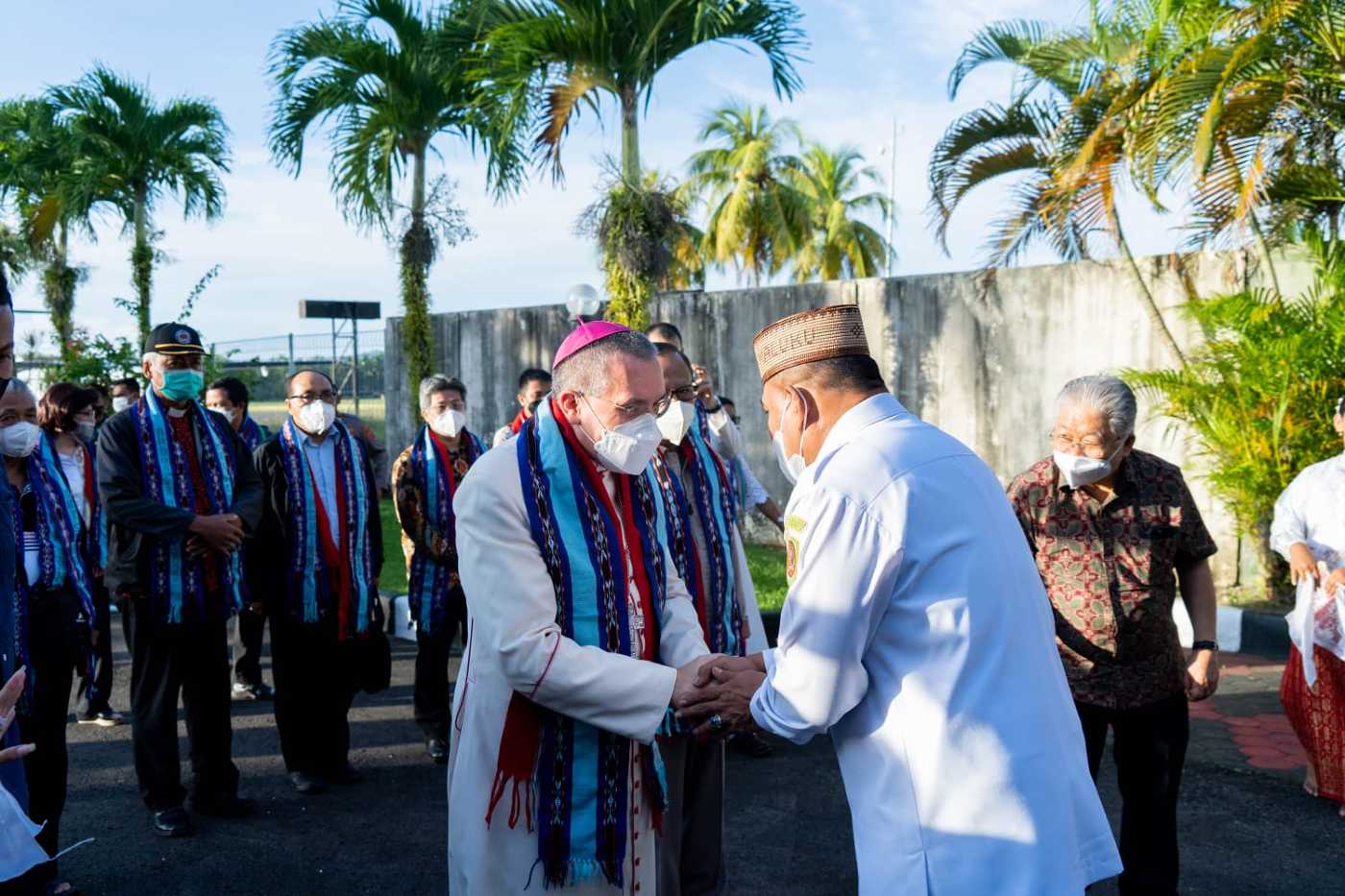 Gubernur Murad Sambut Kedatangan Dubes Vatikan untuk Indonesia