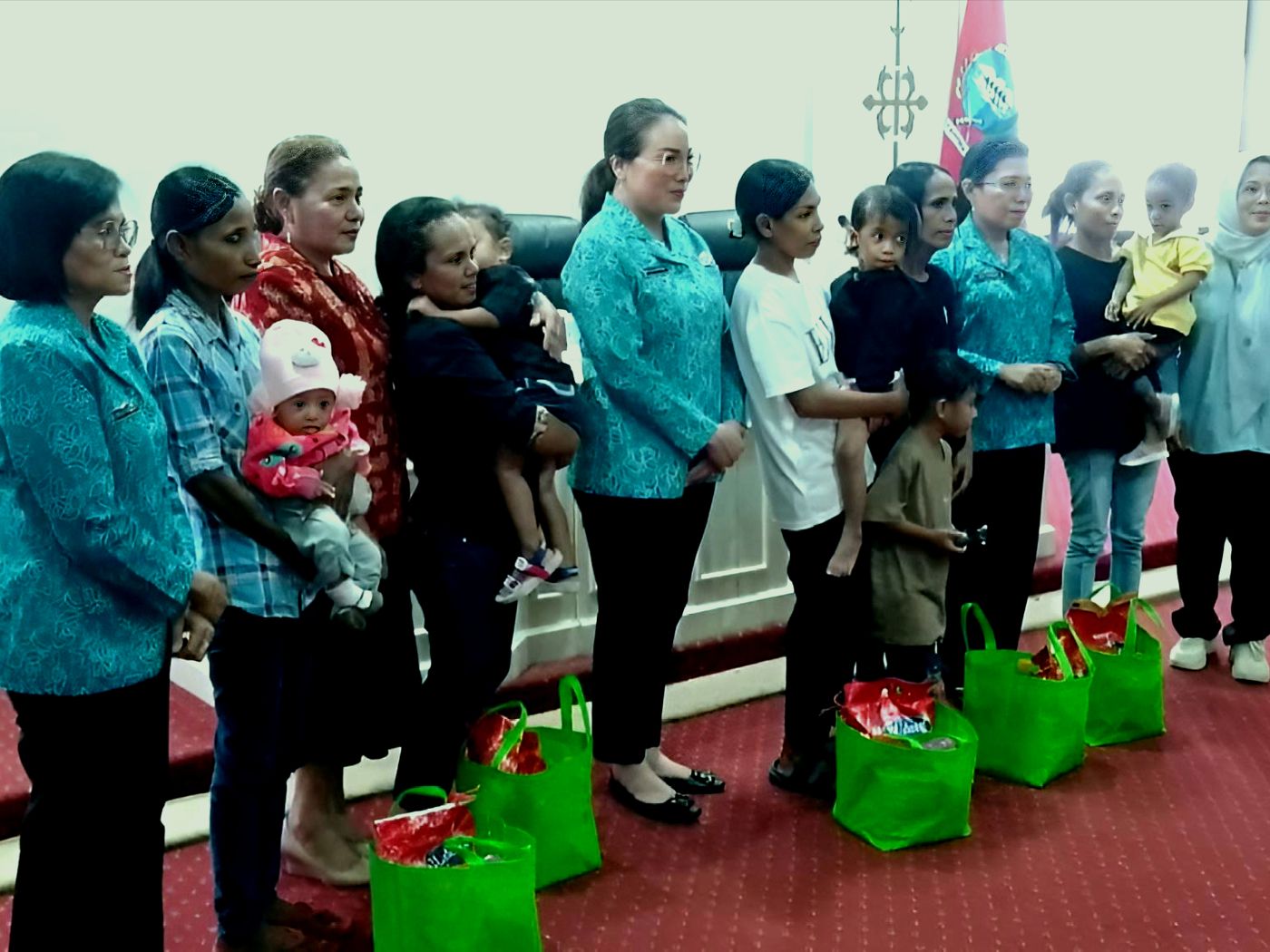 CEGAH STUNTING TP PKK KOTA AMBON GELAR SOSIALISASI POLA ASUH ANAK