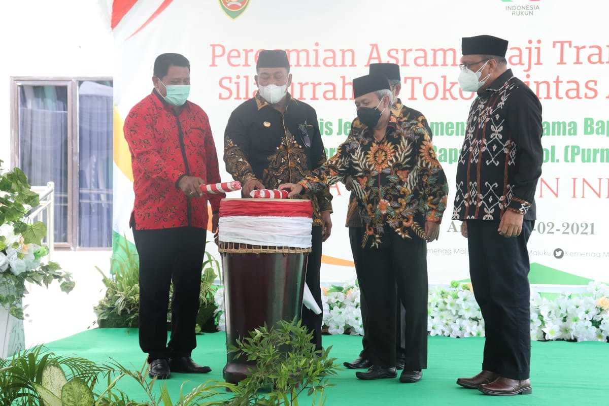 Sekjen Kemenag Resmikan Gedung Wisma Muzdhalifah Asrama Haji Transit Maluku