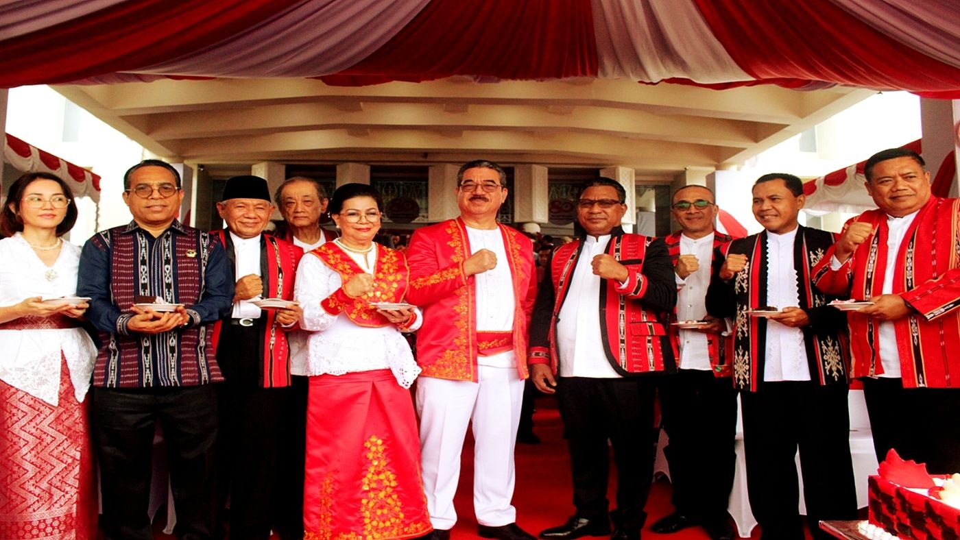 Pemprov Maluku Salurkan Bantuan ke Korban Bencana Waaiela 