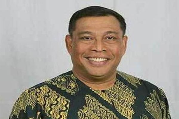 Gubernur Maluku Akan Tinjau Perizinan Investasi di Maluku