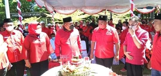 Megawati : Kader dan Pengurus PDIP Galakan Gotong Royong