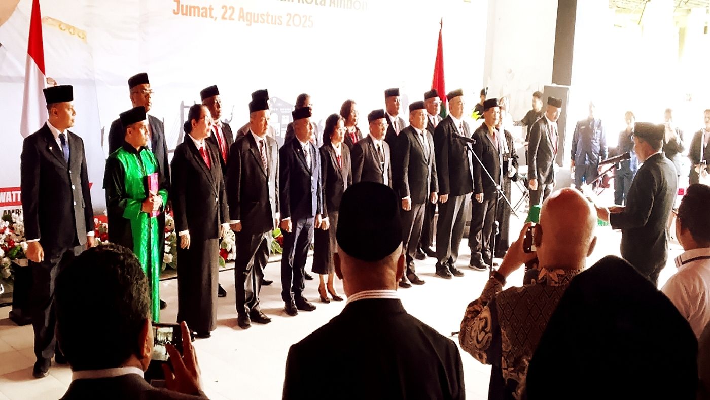 Lantik Pejabat Eselon II, Bodewin Tegaskan Jabatan Bukan Tempat “Buangan”