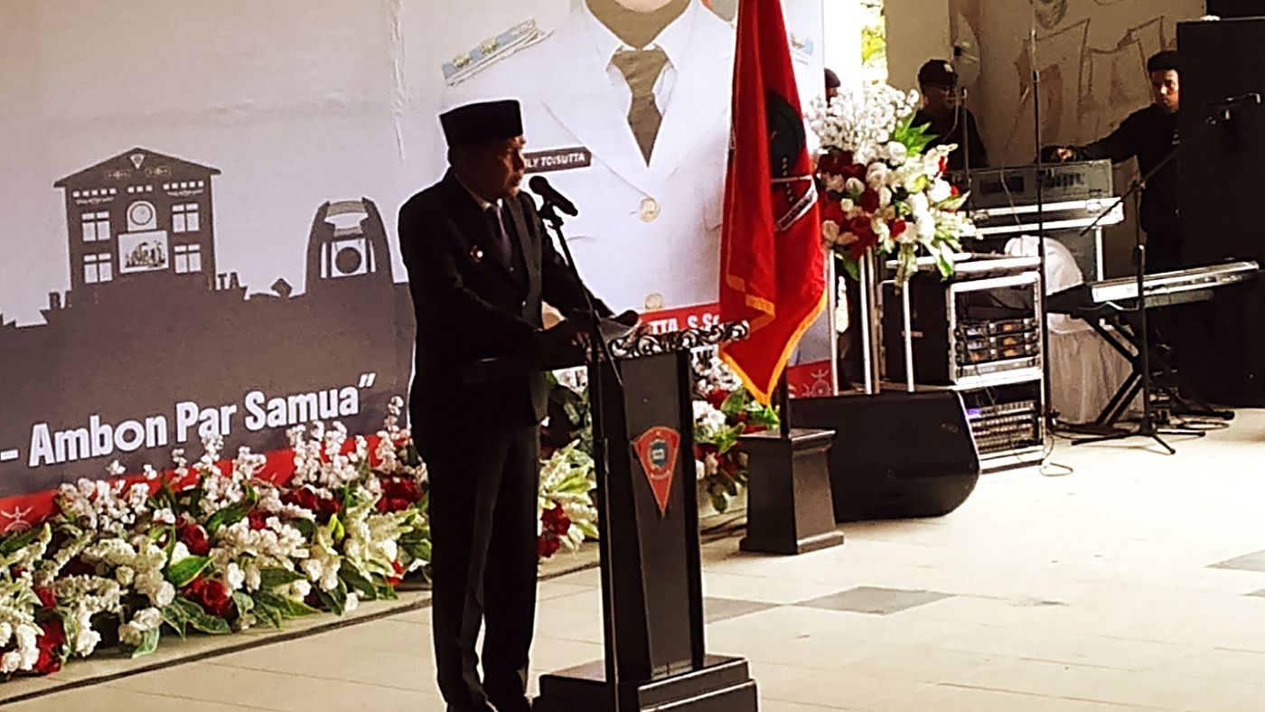 Kantor Pemkot Sesak, Walikota Ambon : Pegawai Harus Bergantian Duduk