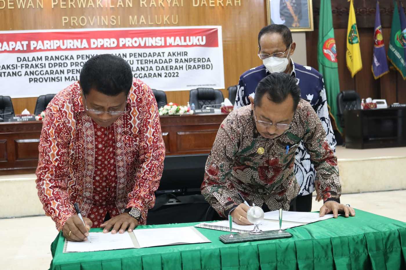 DPRD Setujui Ranperda APBD Pemprov Maluku TA. 2022