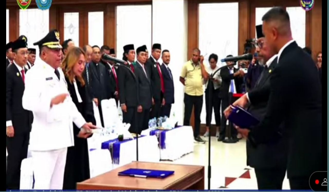 Gubernur Lantik Rangkoratat Jadi Penjabat Bupati Kepulauan Tanimbar