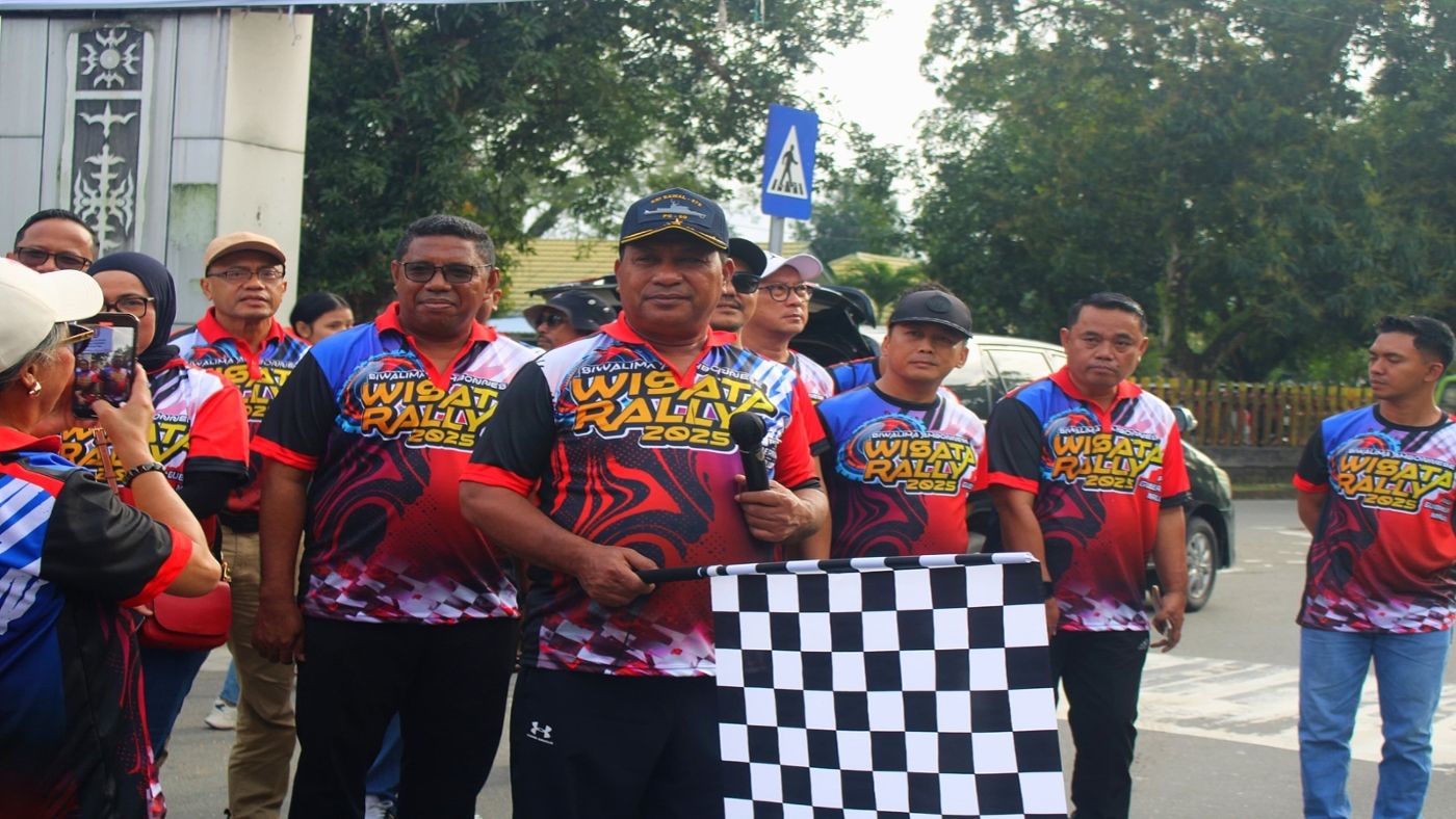 Wagub Maluku Lepas 90 Kendaraan di Siwalima Ambonnese Wisata Rally 2025