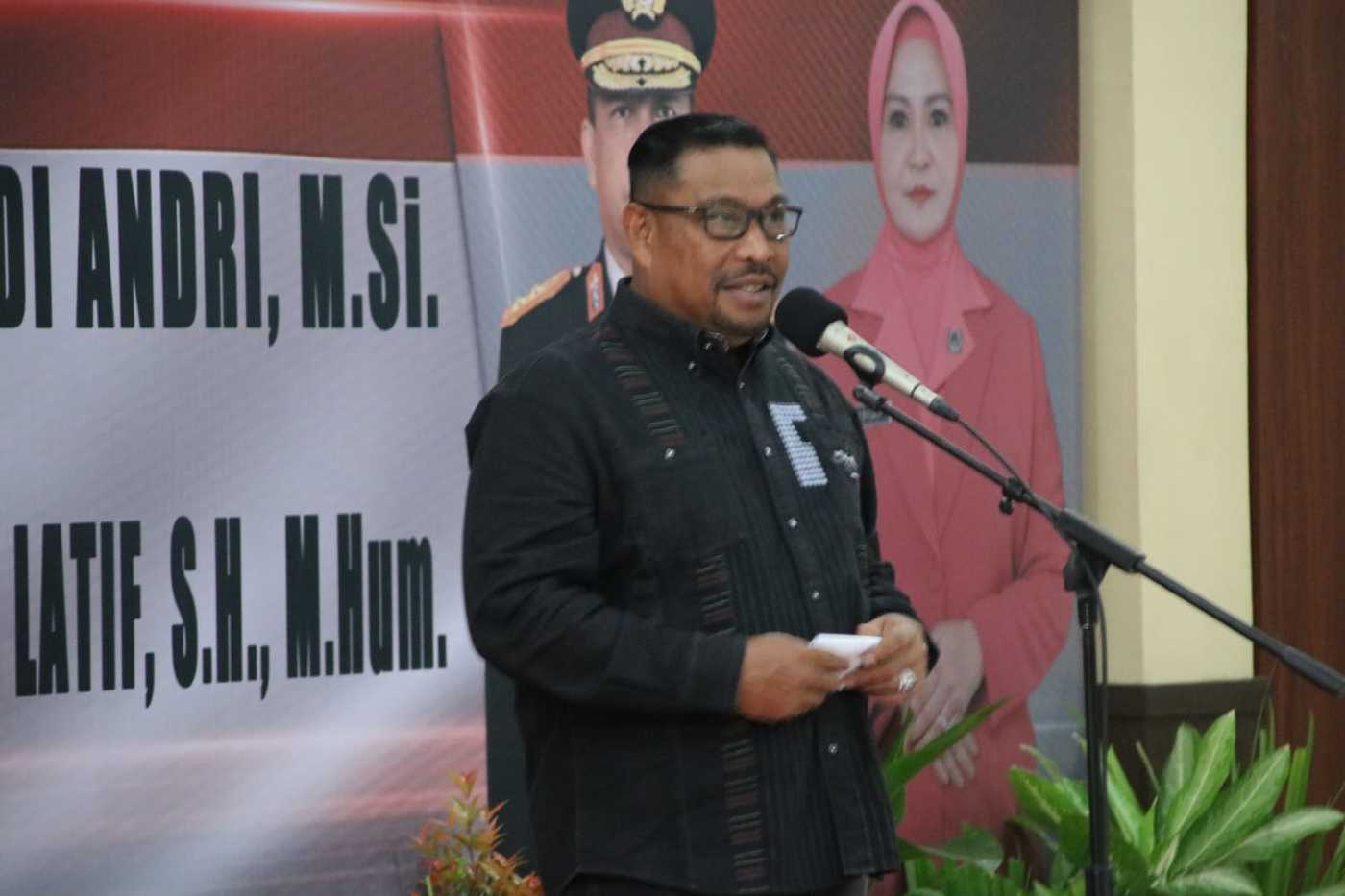 Setahun Jabat Kapolda Maluku, Gubernur Akui Pengabdian Irjen Pol Refri Andri Untuk Maluku