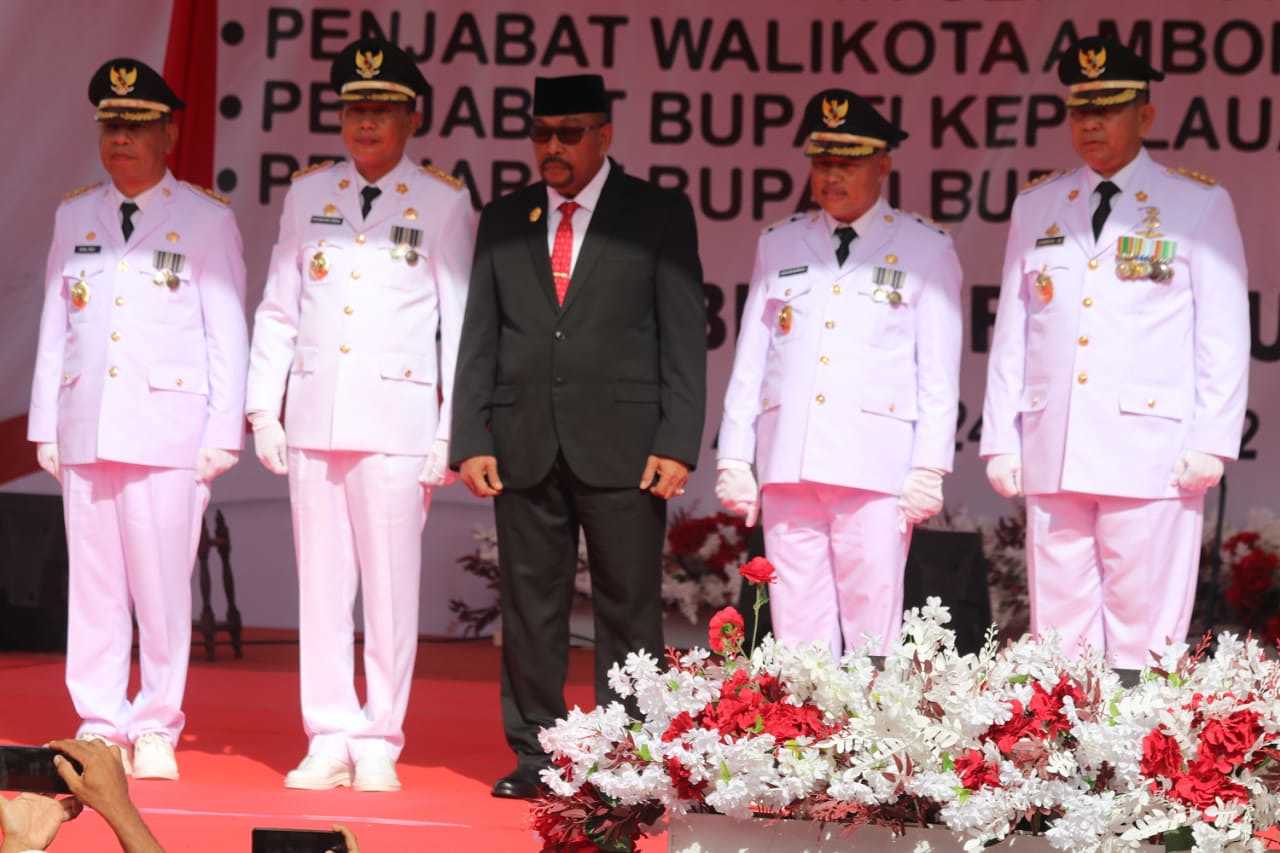 Gubernur Maluku Lantik Empat Penjabat Karteker di Provinsi Maluku