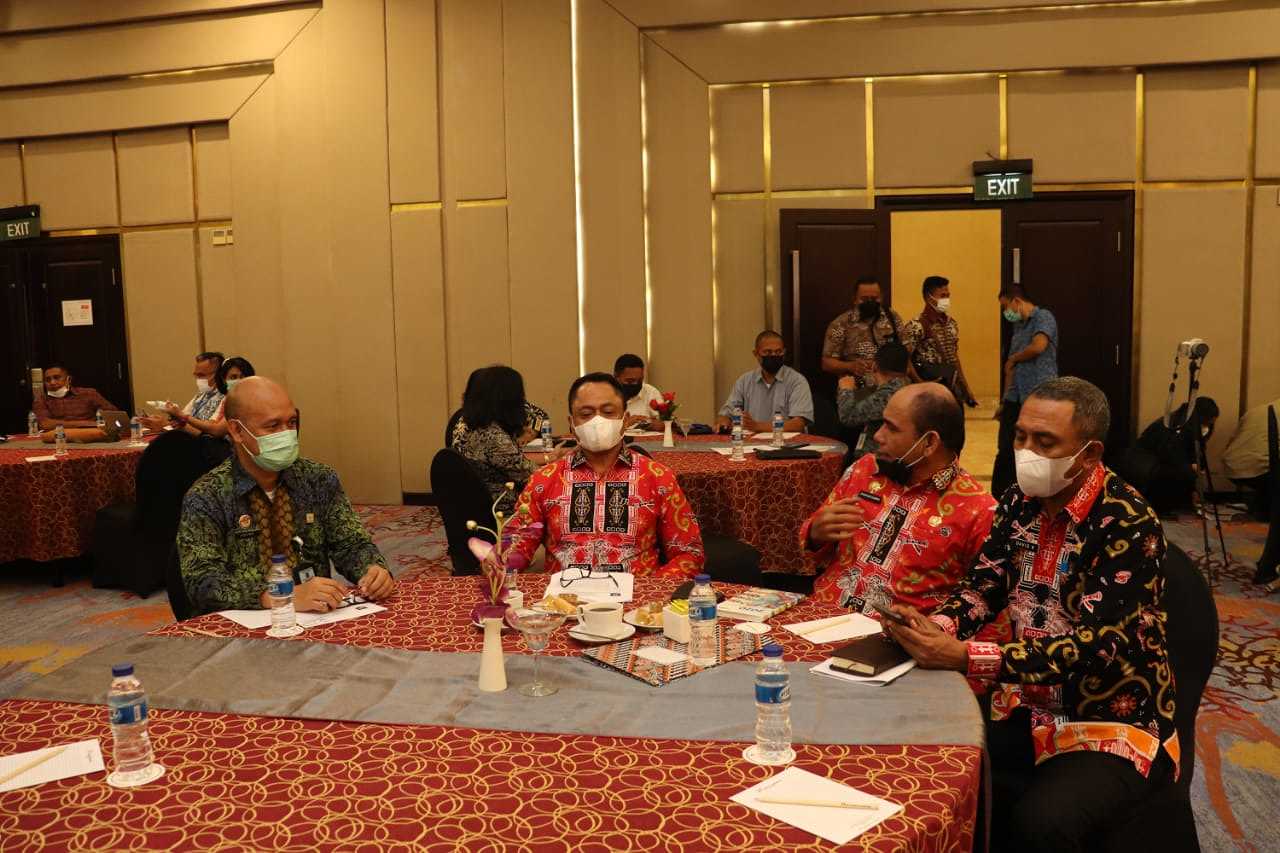 Sekda Maluku Tekankan DPM-PTSP Harus Berperan Dalam Penyelenggaraan Izin Usaha