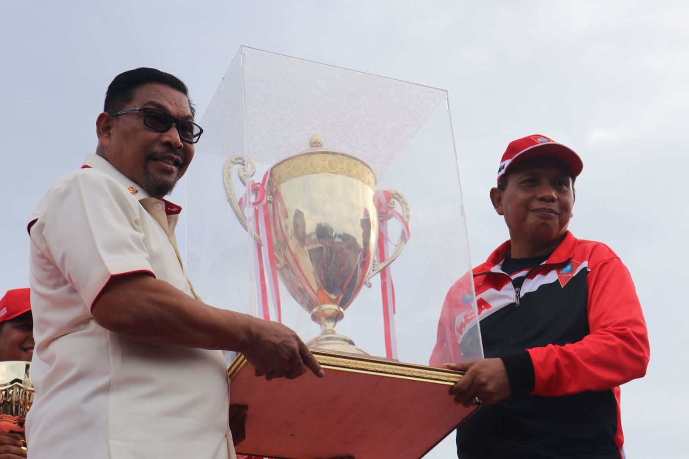 Gubernur Maluku Tutup POPMAL IV, Kota Ambon Raih Juara Umum