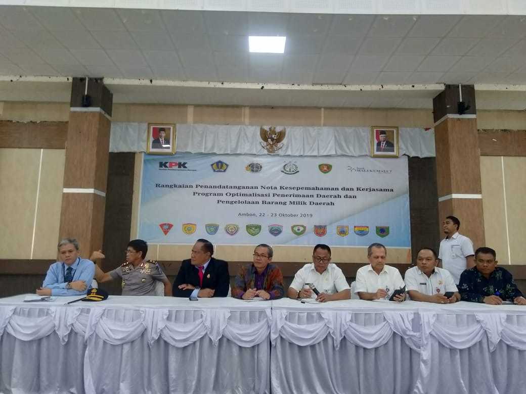 KPK  Fasilitasi Penandatanganan MOU Dengan Seluruh  Pemda di Maluku