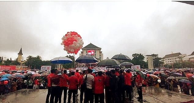 Resmi Canangkan HUT ke-450, Walikota Ambon Ajak Warga Bergerak Bersama