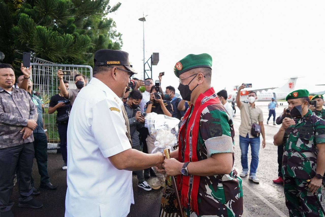 Gubernur Maluku Sambut Kedatangan Pangdam XVI Pattimura Yang Baru