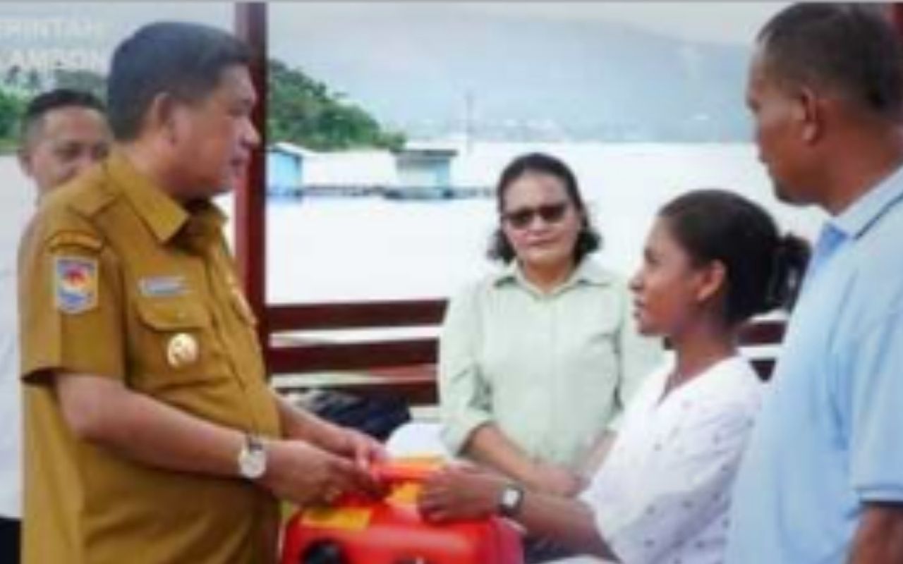 12 KUBE DI KOTA AMBON DAPAT BANTUAN PERIKANAN