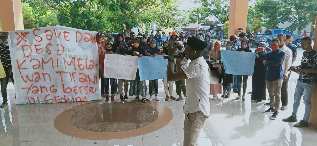 Aliansi Peduli Dullah Laut Gelar Aksi Demo, Terkait Dugaan Penyelewenangan DD Oleh Penjabat Desa