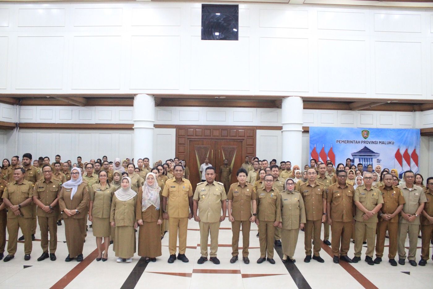 WAGUB PIMPIN UPACARA PERINGATAN HARKITNAS KE-117 PROVINSI MALUKU
