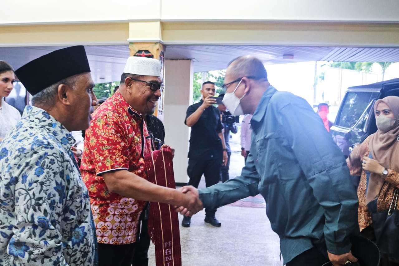 Murad Ismail Sambut Hangat Kedatangan Ketua KPU RI 