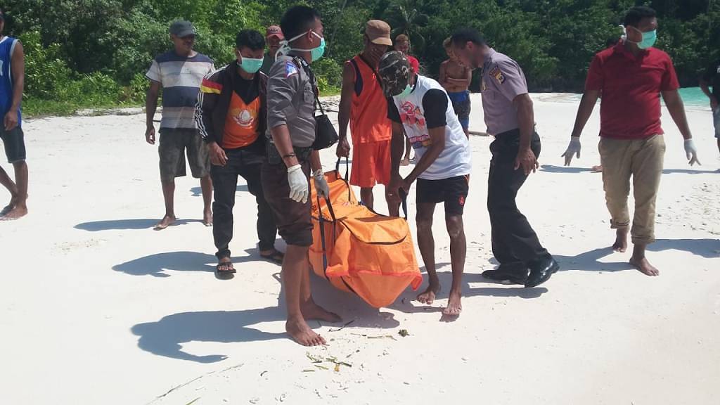 5 Hari Hilang Jenasah Ahmad Ditemukan di Pantai Ohoi Tamangil