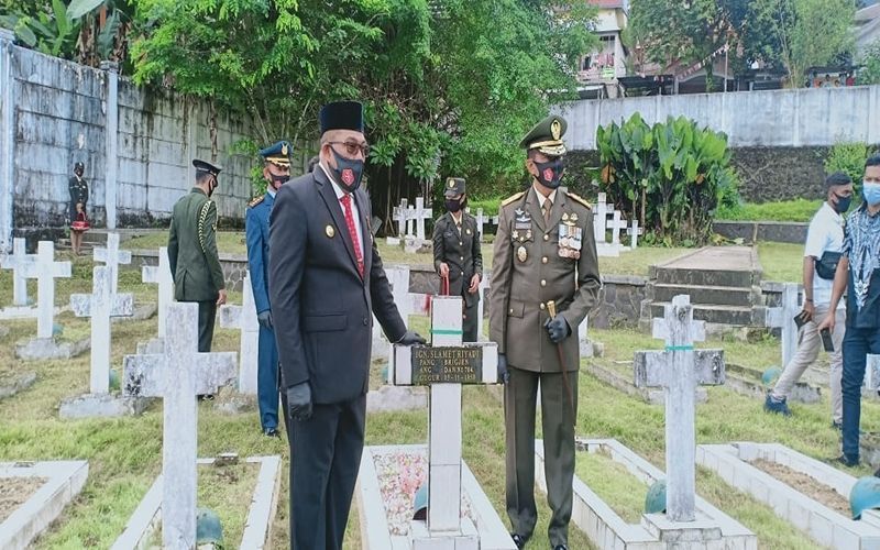 Gubernur Maluku dan Forkopimda Hadiri Upacara Ziarah HUT ke-75 TNI