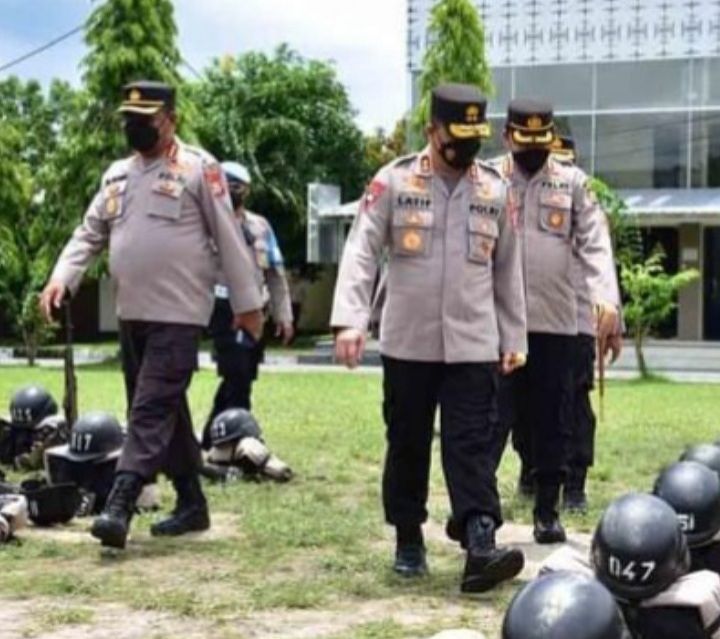 Kapolda Kunjungi Siswa  Di SPN Polda Maluku Minta Jadi Prajurit Berguna Bagi Nusa/Bangsa