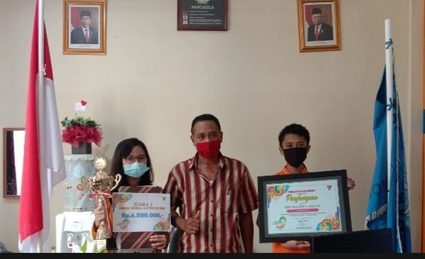 Siswa SMPN 6 Juara Dua Lomba Mural Se-kota Ambon