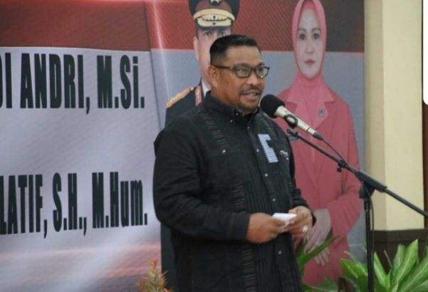 Gubernur Berikan Apresiasi Buat Irjen Pol Refdy Andri Dan Selamat Datang Brigjen Pol Lotharia