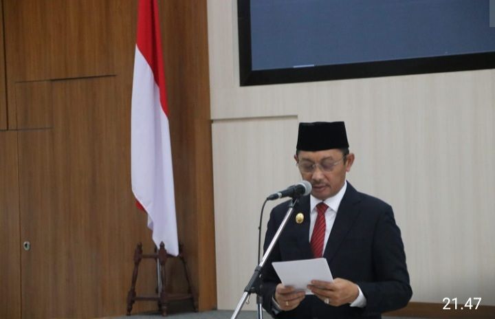 Wagub Lantik Pejabat Eselon II/III, Dua Pejabat Dikbut Dimutasikan