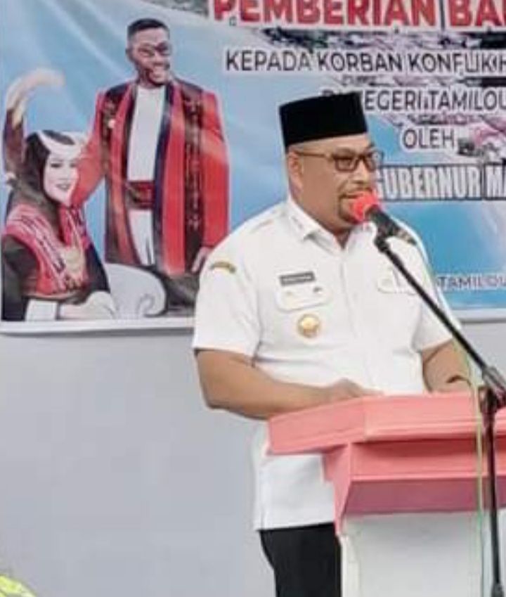 Petani Bersyukur  Gubernur Kunjungi  Sertu Pada Panen Raya