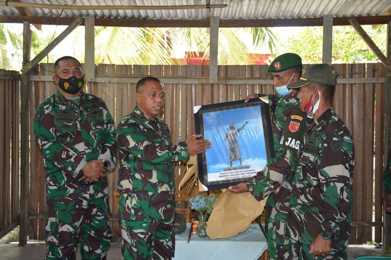 Danrem kunjungi Nusa Laut Bertatap Muka Dengan Para Raja Minta Keamanan Terus Dijaga