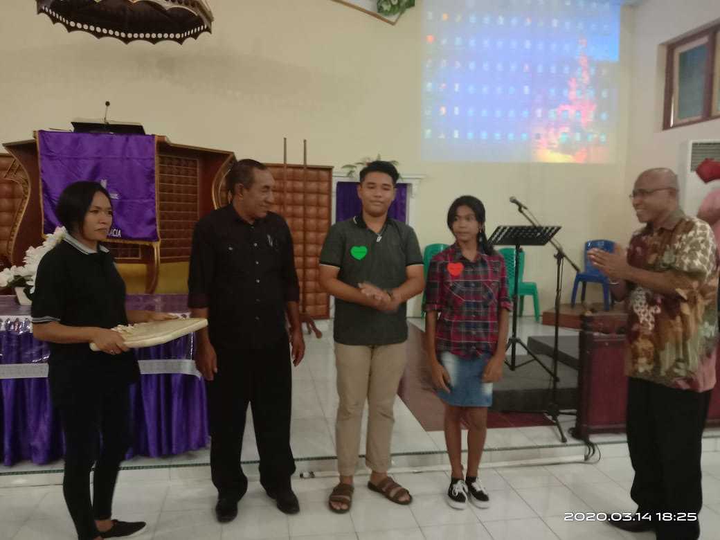 Mahasiswa KKN-PPM UKIM Angkatan XLVIII, Gelar Pelatihan Forum Anak di Dusun Waimahu